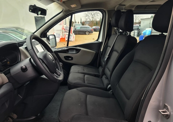 Renault Trafic cena 62999 przebieg: 235263, rok produkcji 2015 z Ogrodzieniec małe 466